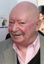 Gunter_Kunert_(cropped) - Copyright- Das blaue Sofa- Club Bertelsmann.
